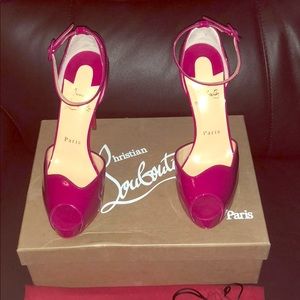 👠Christian Louboutin Aketata Size 37👠